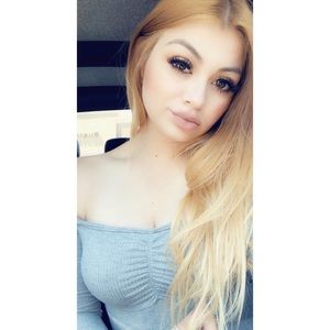 Meet your Posher, Emily